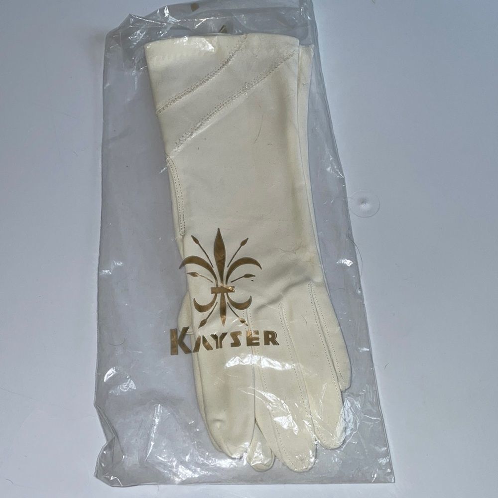 Vtg new in‎ packaging Kayser white nylon gloves
